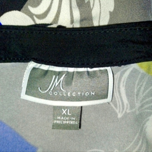 (3/$25) JM Collection Floral Tunic Blouse - Picture 5 of 5